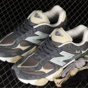 New Balance 9060 Sneakers Size 7